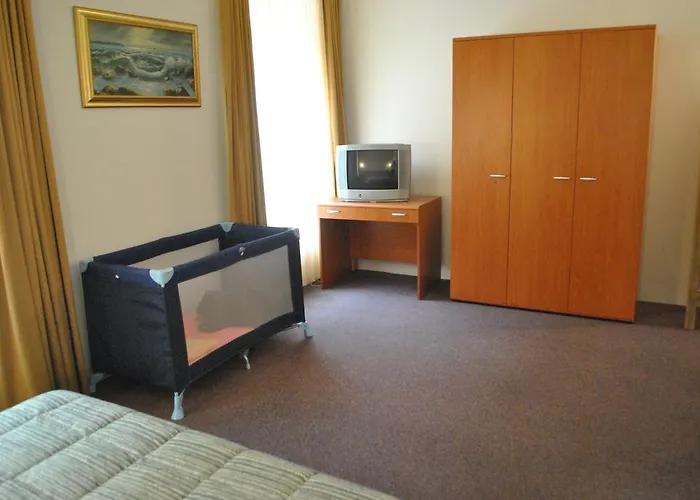 Отель Gaglioti 3*